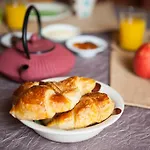 Au Coeur De - D'hotes Bed & Breakfast Montastruc-la-Conseillère