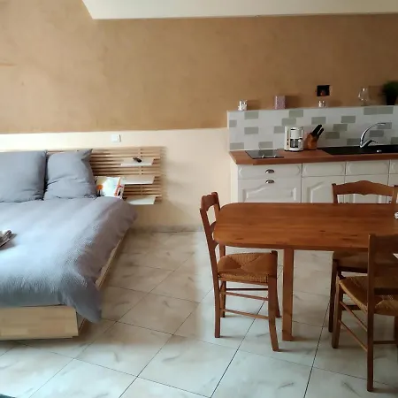 فندق مبيت وإفطار Au Coeur De - D'hotes